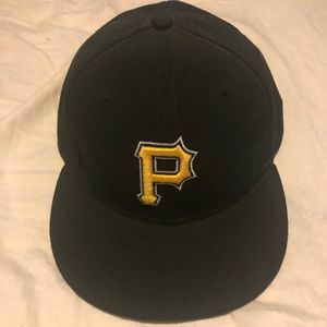 Pittsburgh Pirates fitted hat